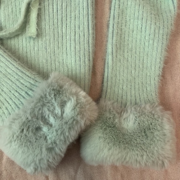 Bicolored knit set from The Ragged Priest - Picture 10 of 11